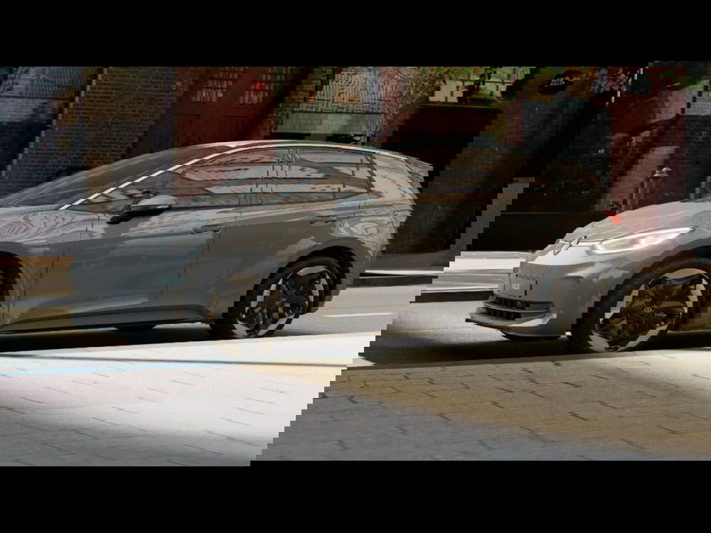 Volkswagen ID.3 nuova a Livorno (2)