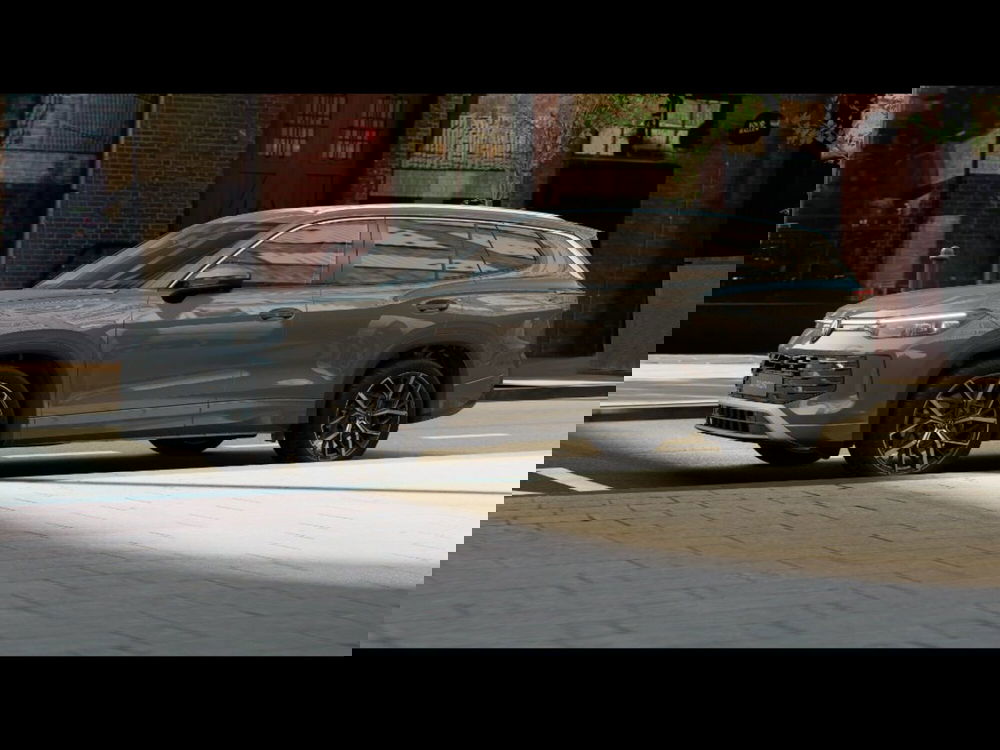 Volkswagen Tayron nuova a Livorno (2)