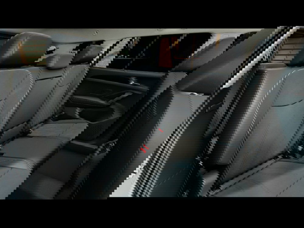 Volkswagen Tayron nuova a Livorno (9)