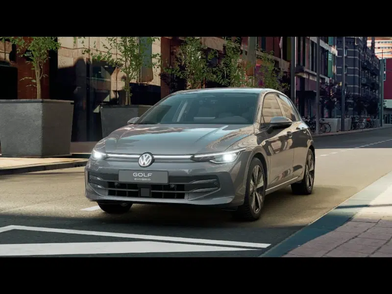 Volkswagen Golf nuova a Livorno