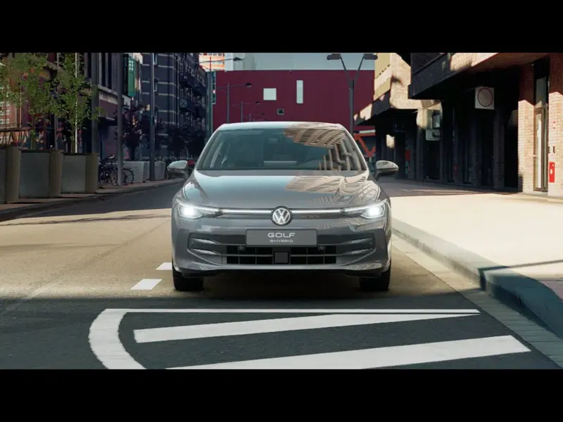 Volkswagen Golf nuova a Livorno (5)