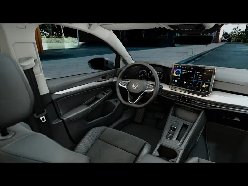 Volkswagen Golf nuova a Livorno (7)