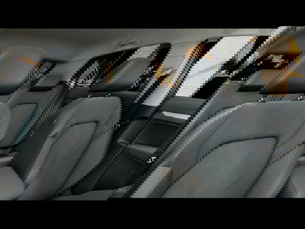 Volkswagen Golf nuova a Livorno (8)