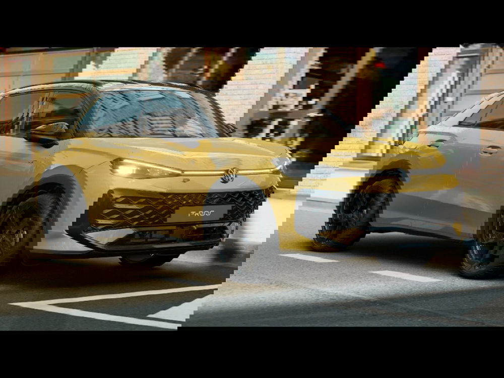 Volkswagen T-Roc nuova a Livorno