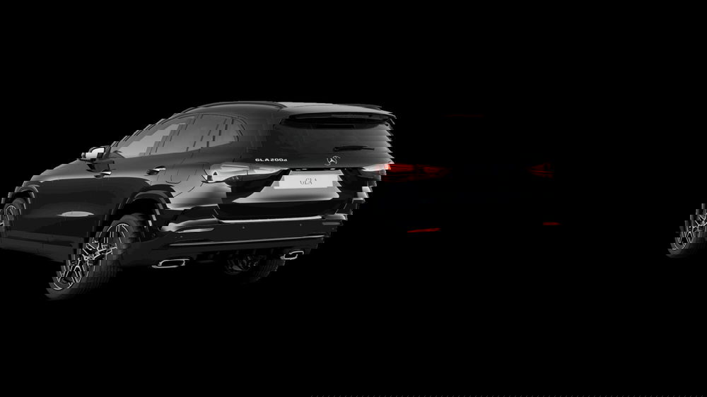 Mercedes-Benz GLA SUV nuova a Milano (3)