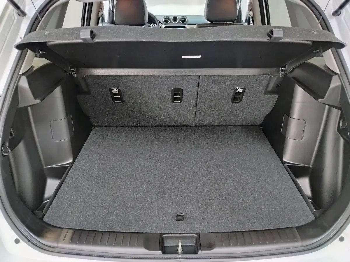 Suzuki Vitara nuova a Rovigo (11)