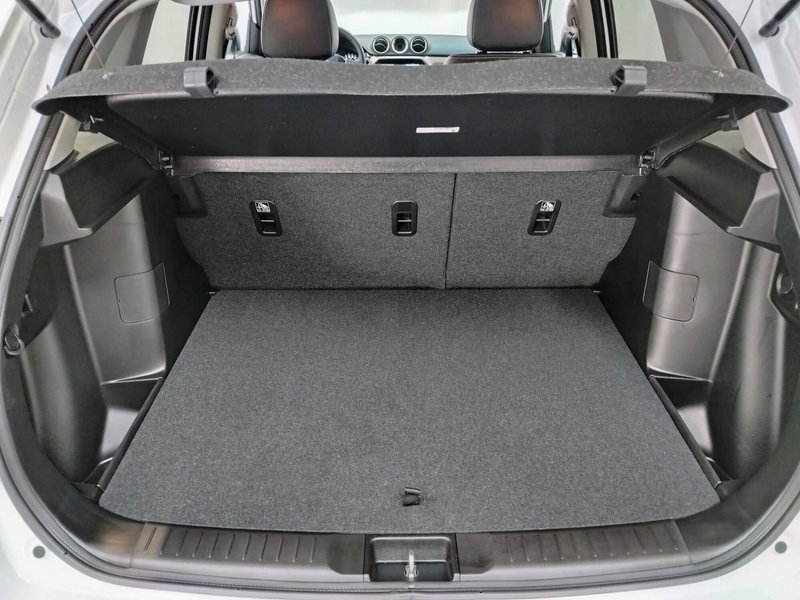 Suzuki Vitara nuova a Rovigo (11)