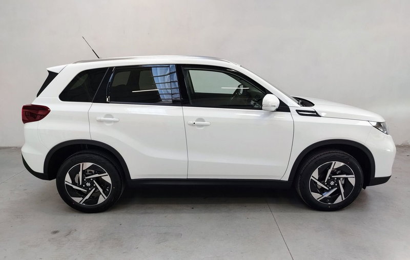 Suzuki Vitara nuova a Rovigo (12)
