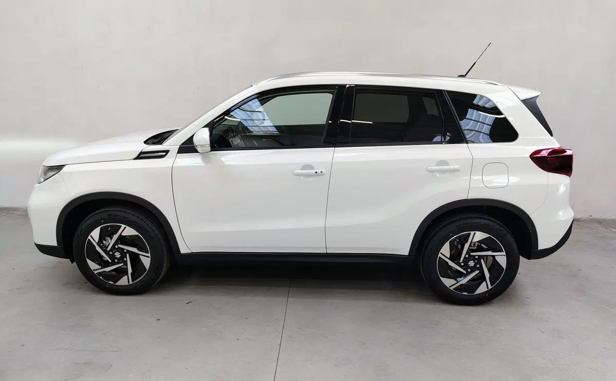 Suzuki Vitara nuova a Rovigo (5)