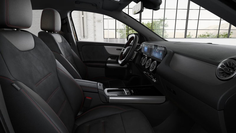 Mercedes-Benz GLA SUV nuova a Monza e Brianza (7)