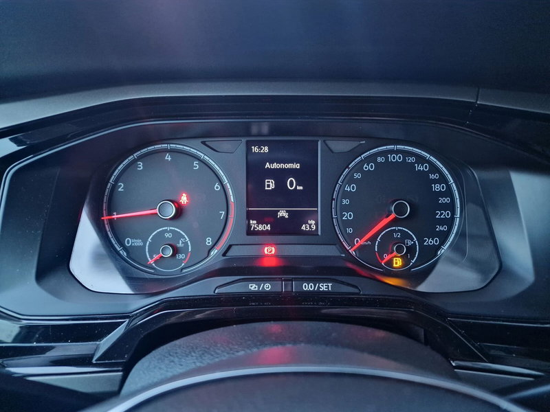 Volkswagen Polo usata a Milano (10)