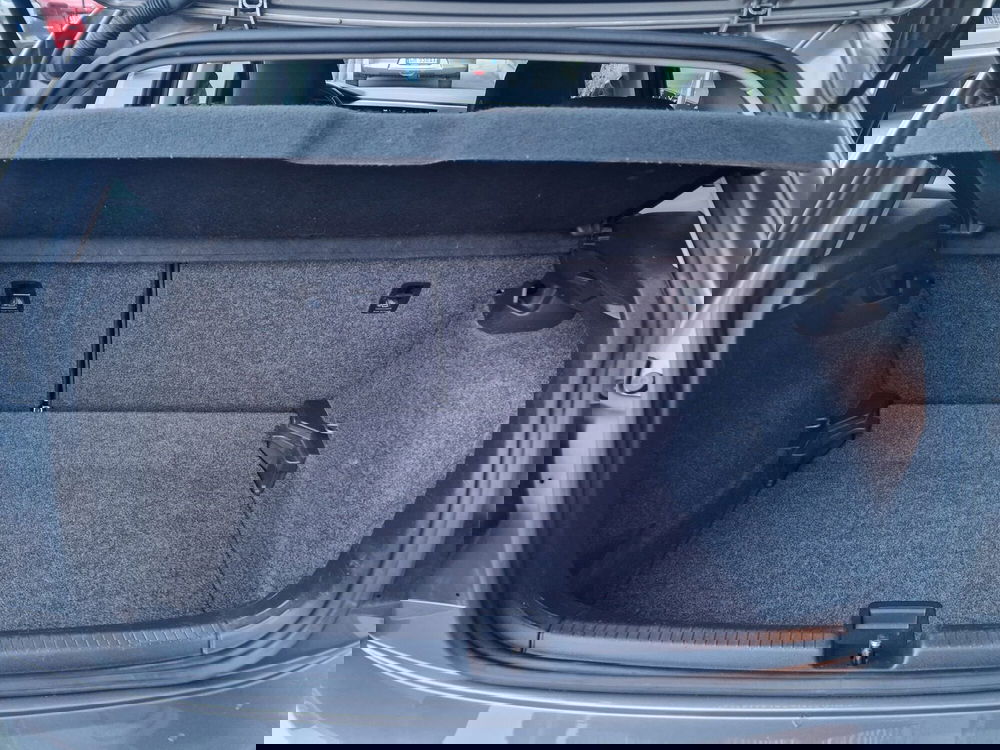 Volkswagen Polo usata a Milano (13)