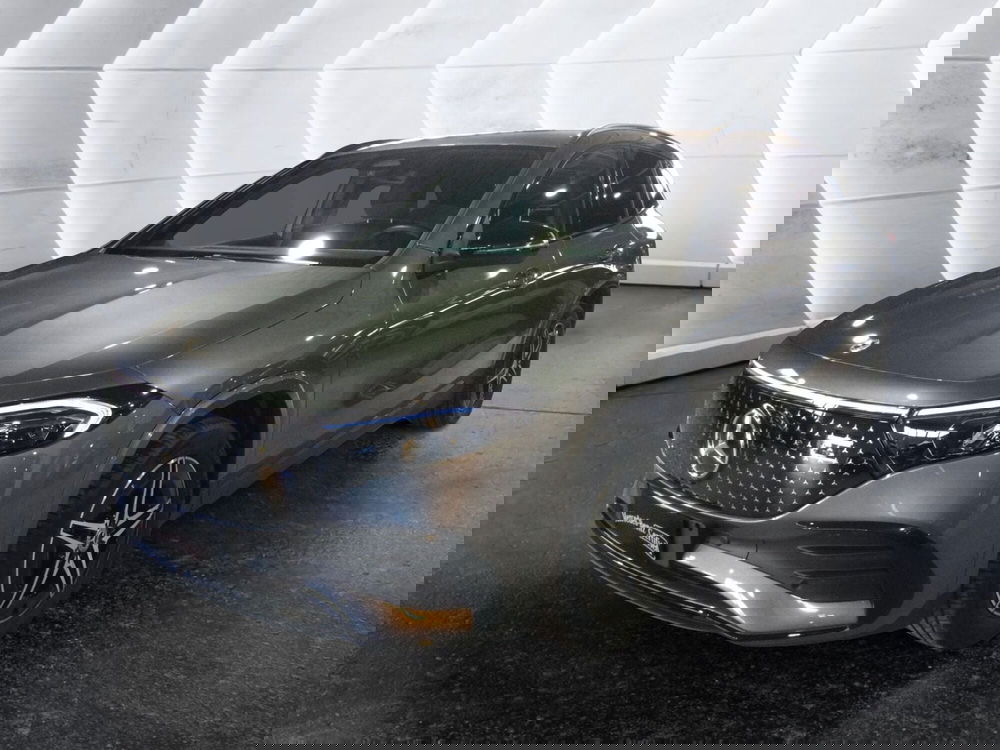 Mercedes-Benz EQA usata a Caserta