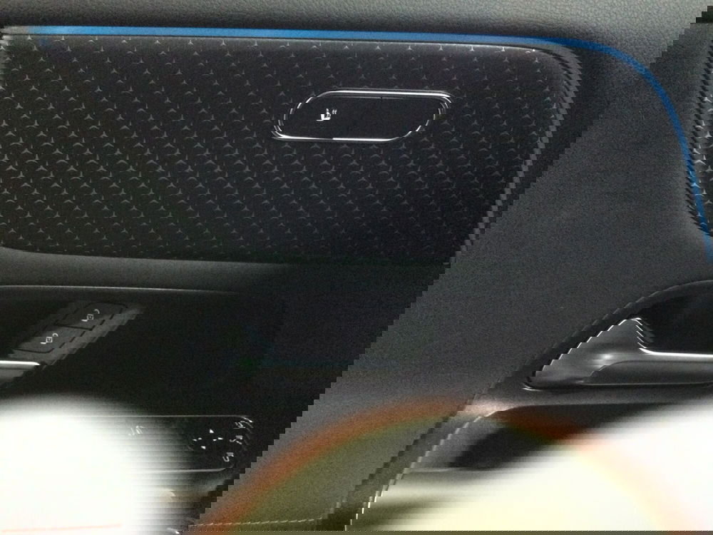 Mercedes-Benz EQA usata a Caserta (10)