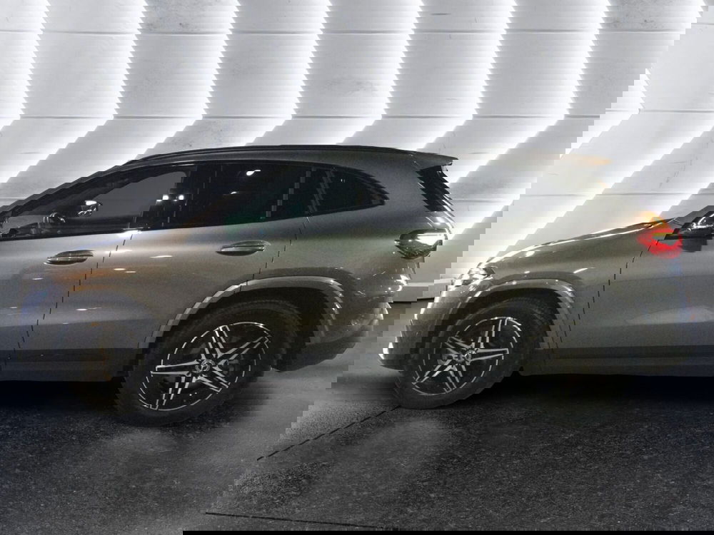 Mercedes-Benz EQA usata a Caserta (8)