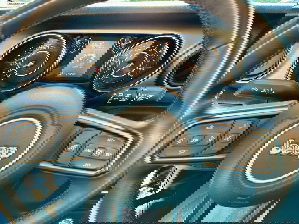 Jeep Wrangler usata a Bari (11)