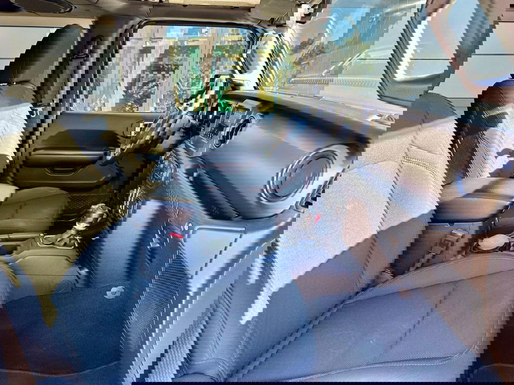 Jeep Wrangler usata a Bari (3)