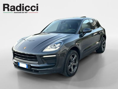 Porsche Macan 2.0 265cv pdk del 2022 usata a Bari