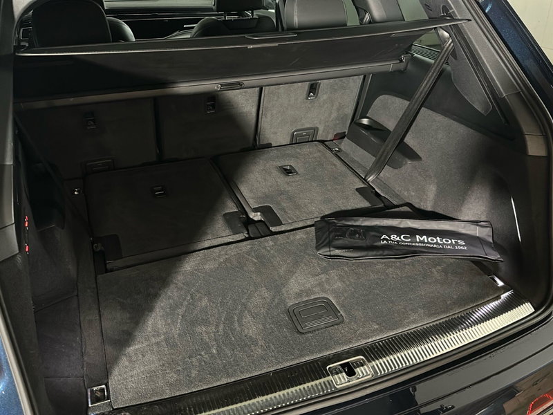 Audi Q7 usata a Napoli (17)