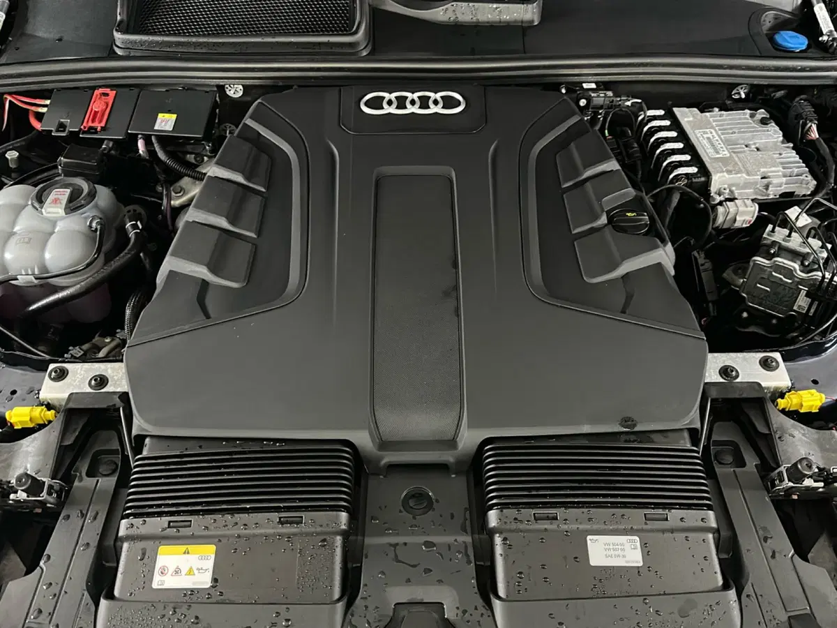 Audi Q7 usata a Napoli (18)