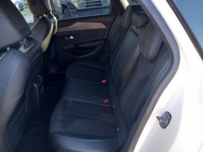 Peugeot 308 SW usata a Lucca (9)