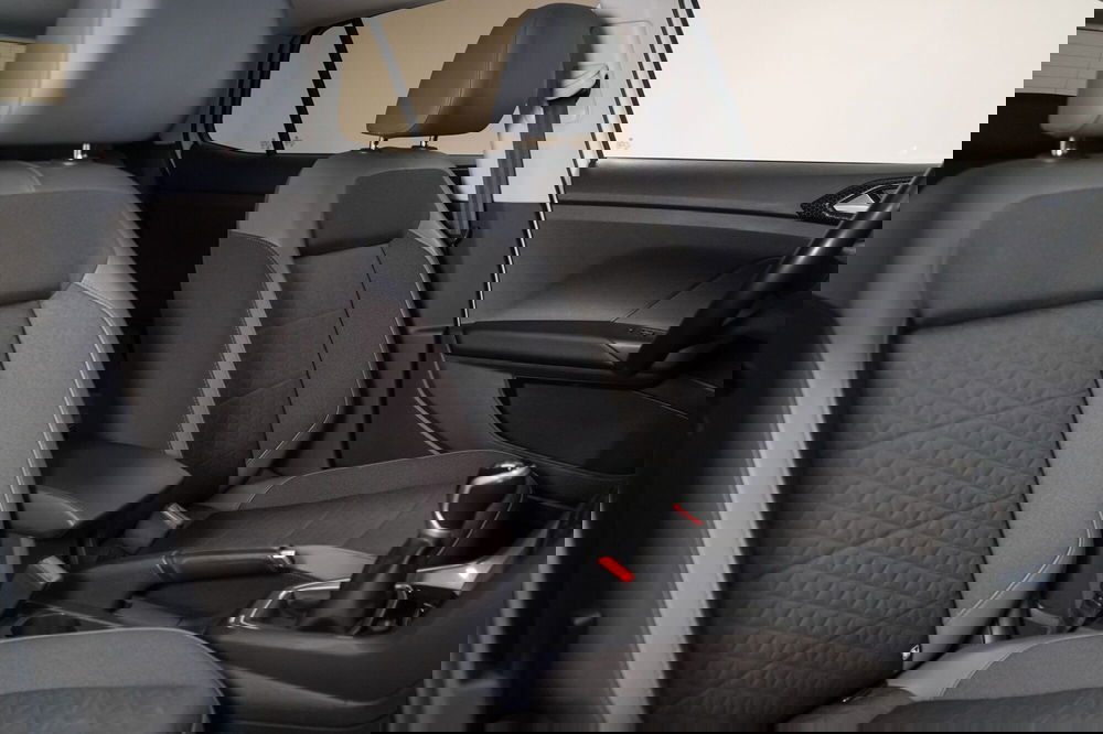 Volkswagen T-Cross usata a Varese (13)