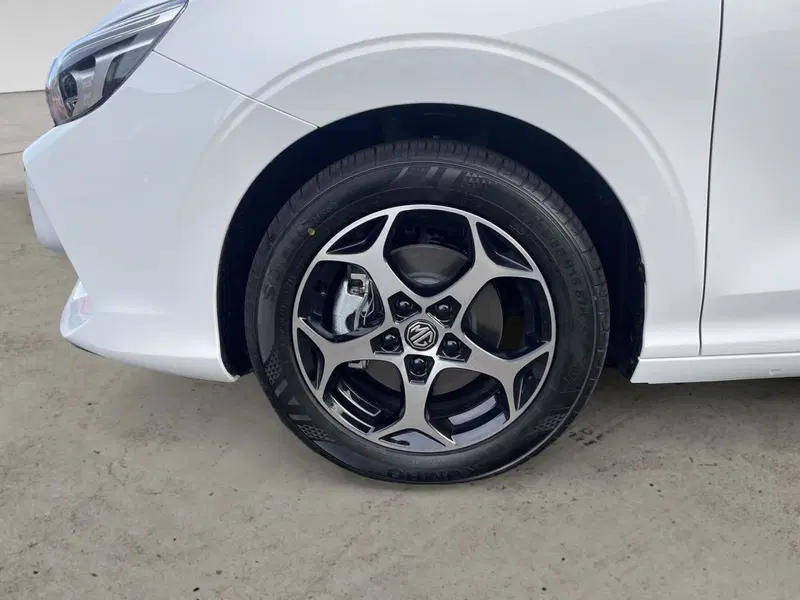 Mg MG3 nuova a Milano (16)