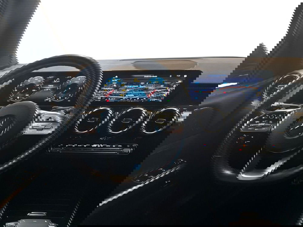 Mercedes-Benz GLB usata a Prato (11)