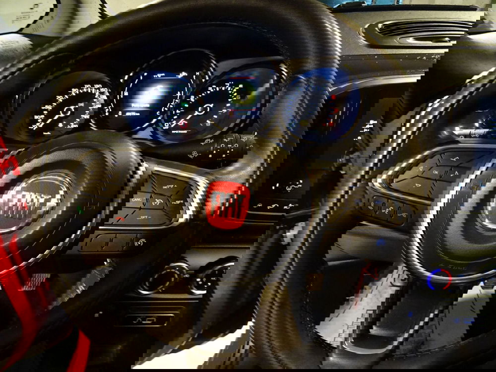 Fiat 500L usata a Lucca (10)