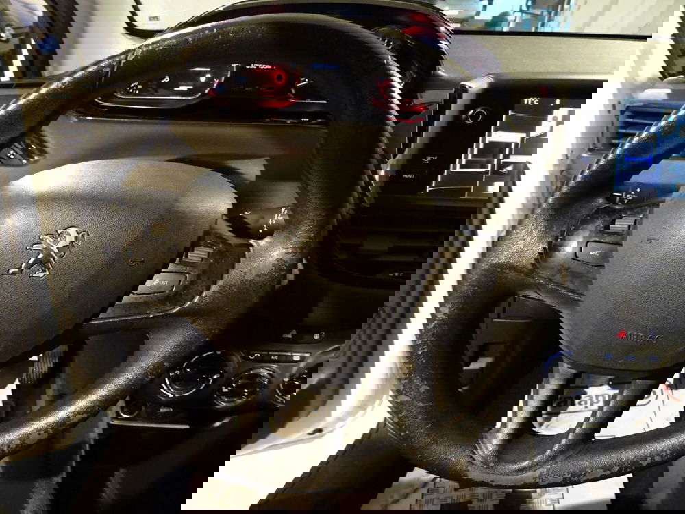 Peugeot 208 usata a Lucca (10)