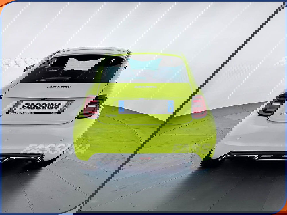 Abarth 500e Cabrio usata a Milano (5)