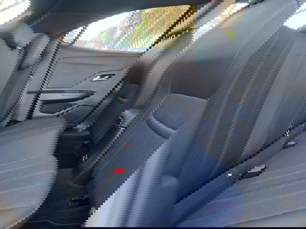 Opel Mokka usata a Massa-Carrara (13)