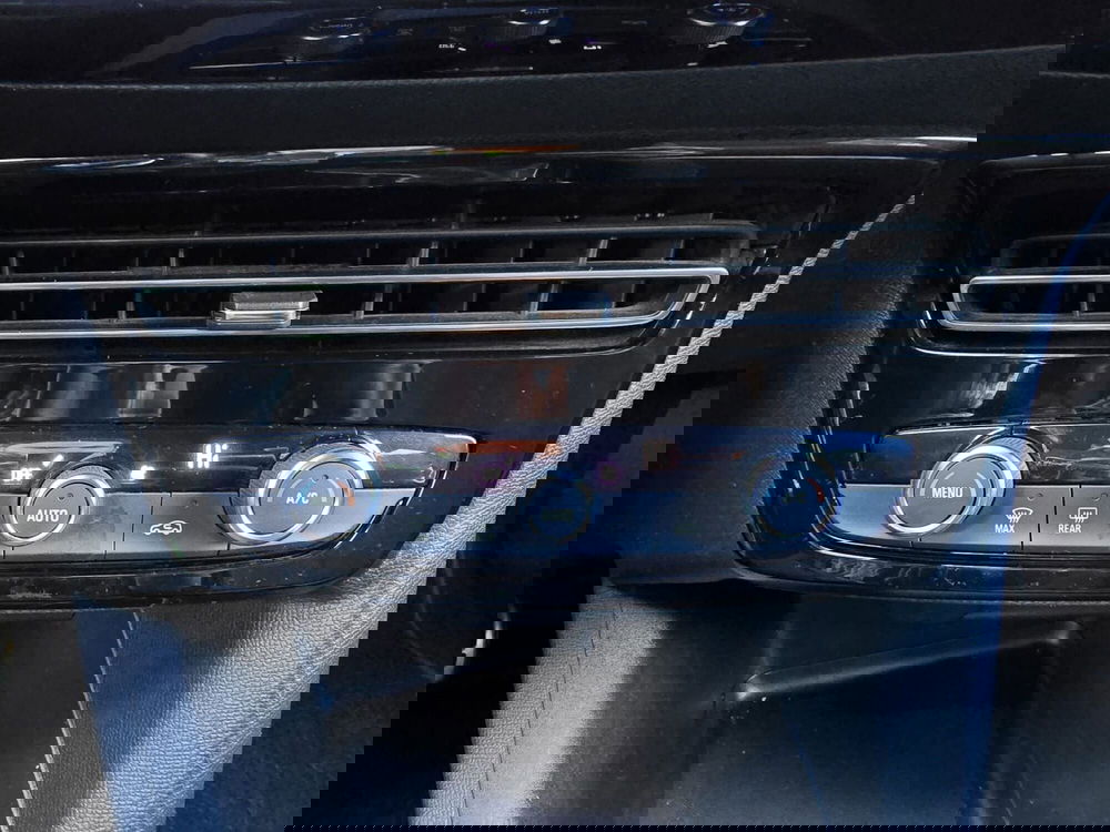 Opel Mokka usata a Massa-Carrara (14)