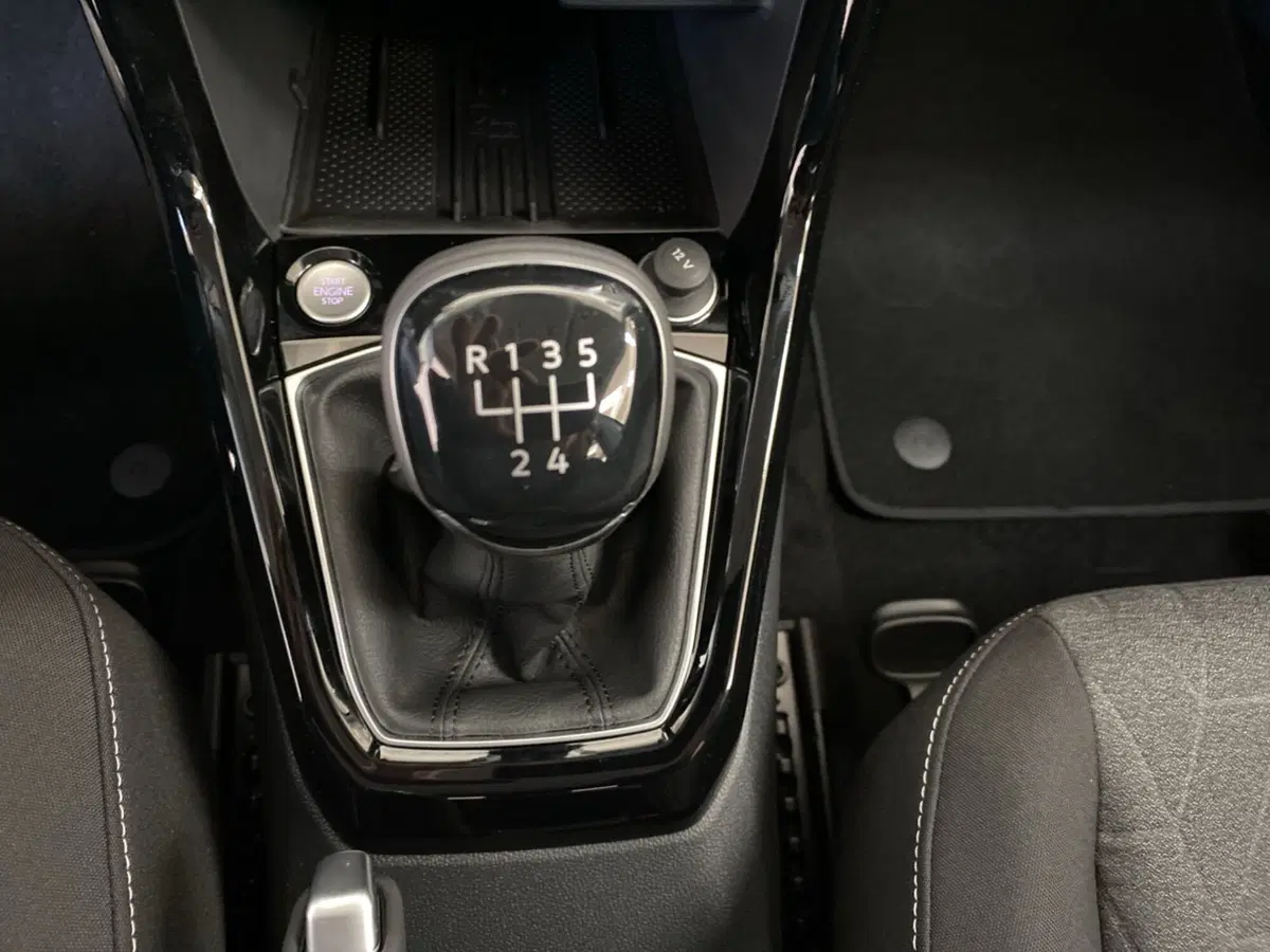 Volkswagen T-Cross nuova a Lodi (11)