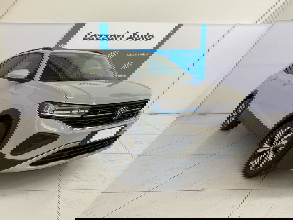 Volkswagen T-Cross nuova a Lodi (3)