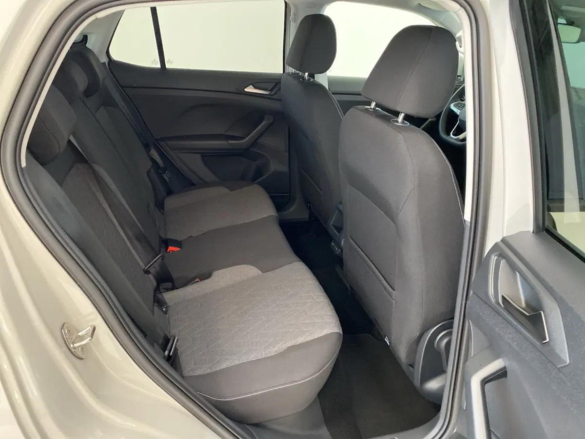 Volkswagen T-Cross nuova a Lodi (7)