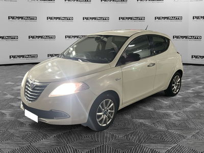 Lancia Ypsilon 1.2 69 CV 5 porte GPL Ecochic Silver del 2012 usata a Piacenza