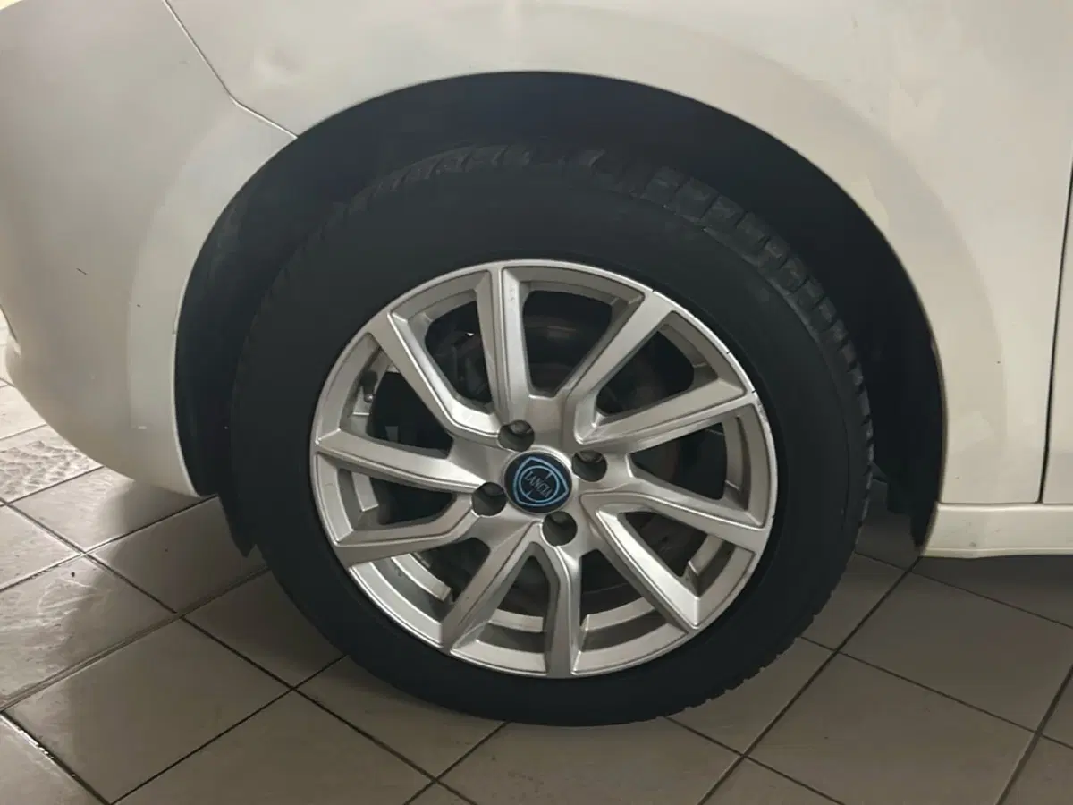 Lancia Ypsilon usata a Piacenza (14)