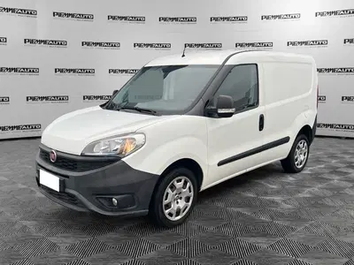 Fiat Dobl&ograve; Furgone 1.4 T-Jet Natural Power PC-TN Cargo Lamierato del 2016 usata a Piacenza