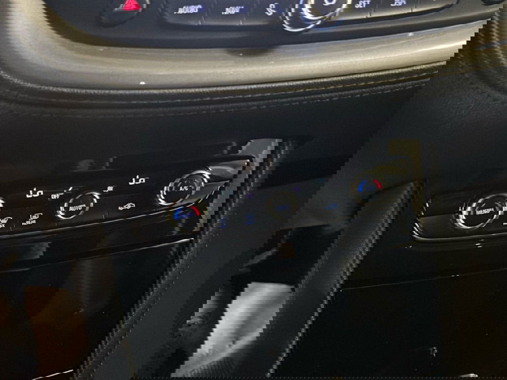 Opel Grandland X usata a Piacenza (15)