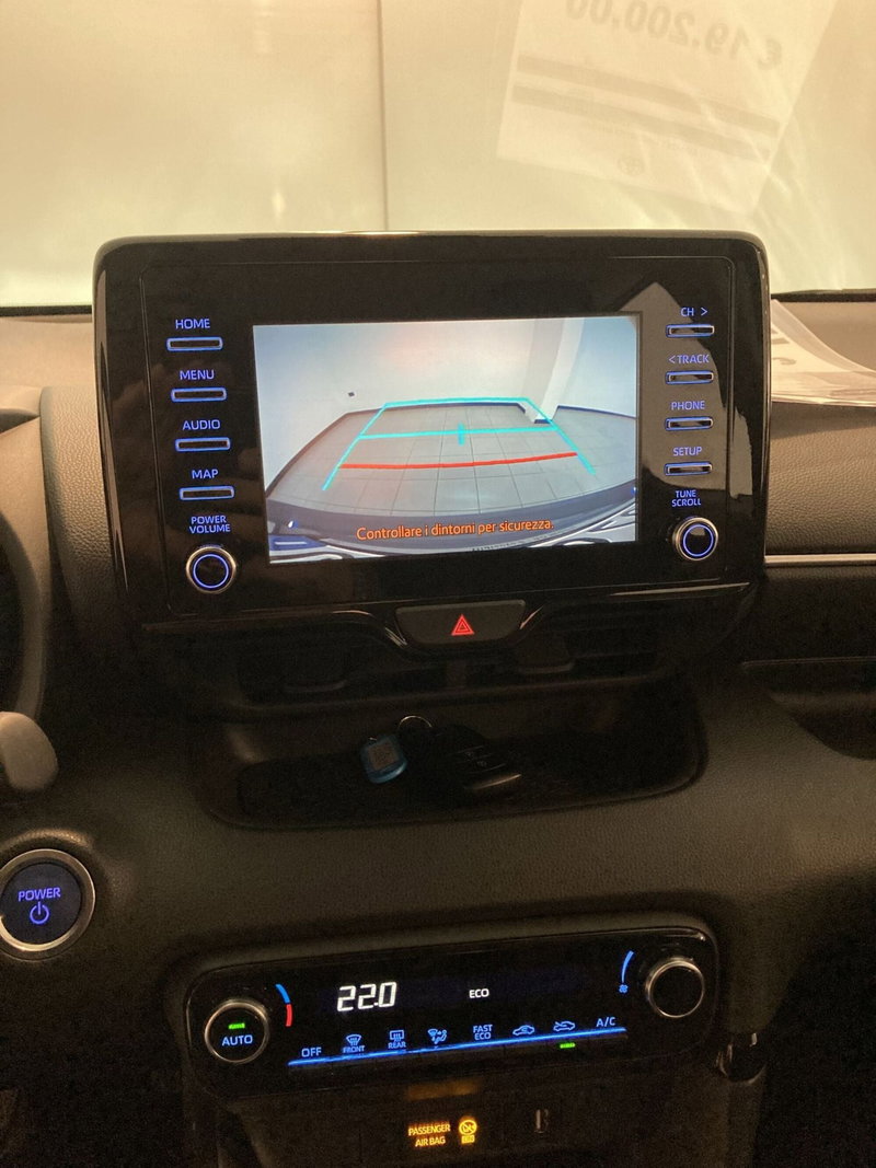 Toyota Yaris usata a Barletta-Andria-Trani (14)