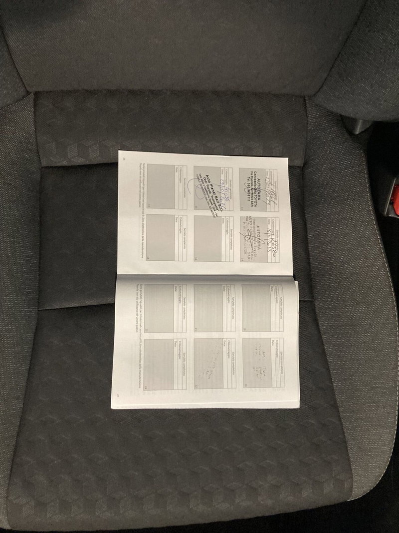 Toyota Yaris usata a Barletta-Andria-Trani (18)