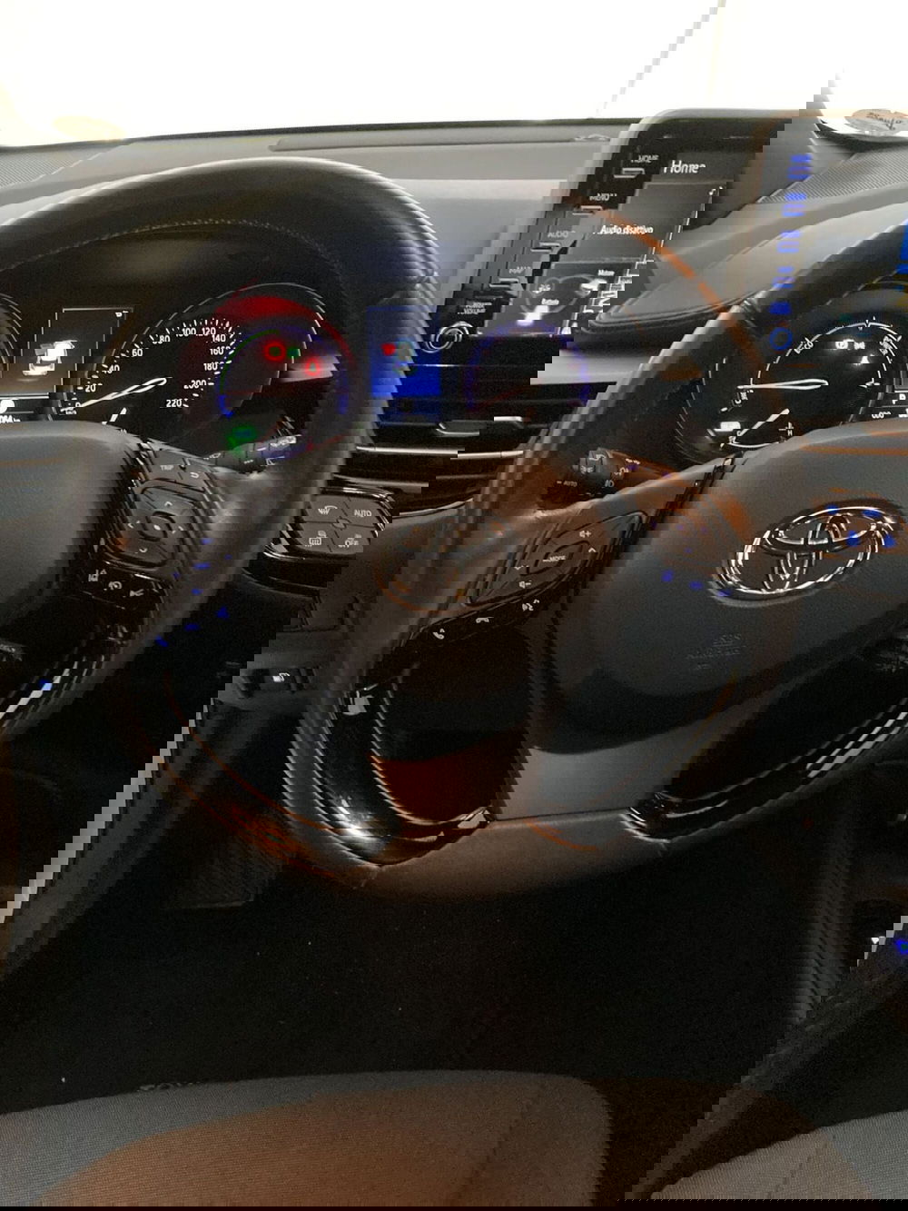 Toyota Toyota C-HR usata a Barletta-Andria-Trani (10)