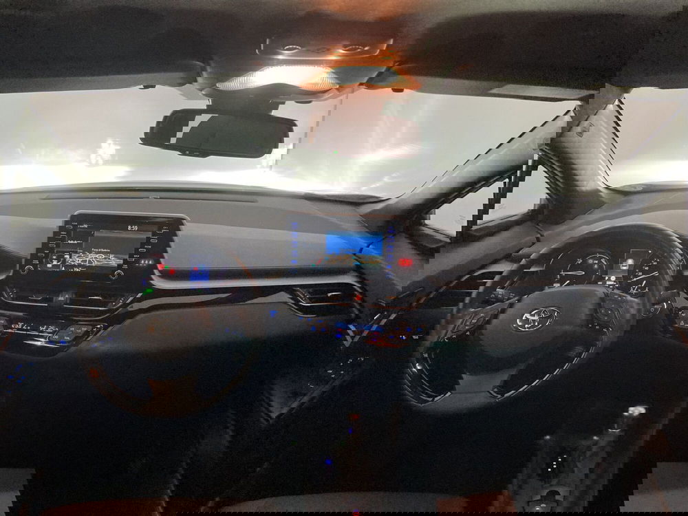 Toyota Toyota C-HR usata a Barletta-Andria-Trani (16)