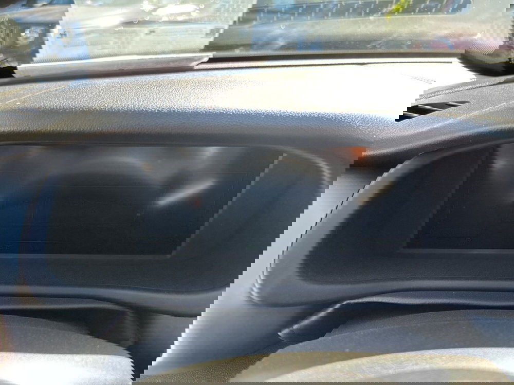 Jeep Avenger nuova a Latina (16)