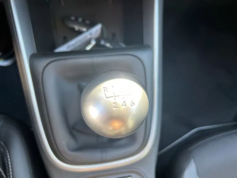 Jeep Avenger nuova a Latina (19)