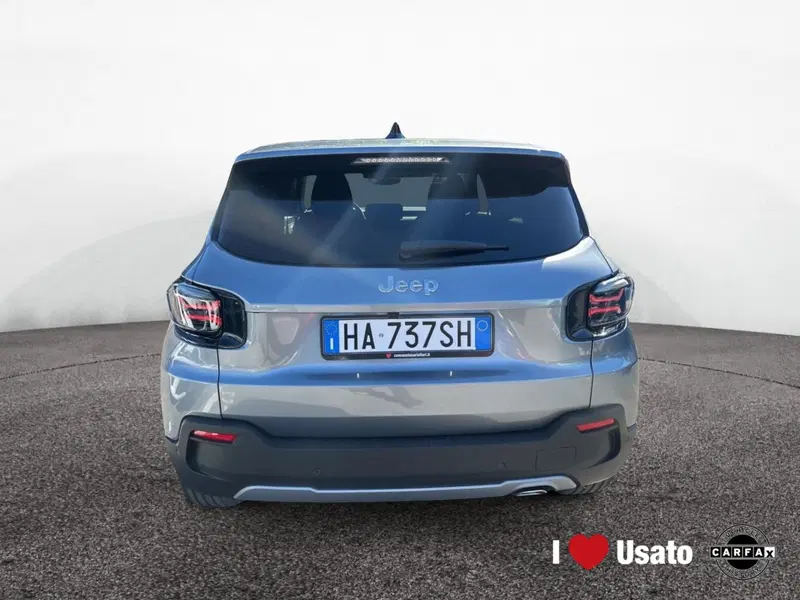 Jeep Avenger nuova a Latina (5)
