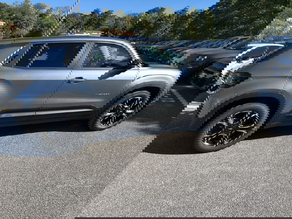 Jeep Avenger nuova a Latina (6)