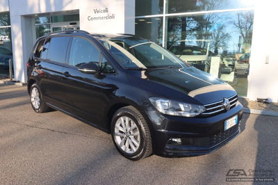Volkswagen Touran 2.0 TDI 150 CV SCR DSG Business BlueMotion Technology del 2018 usata a Anzola dell'Emilia