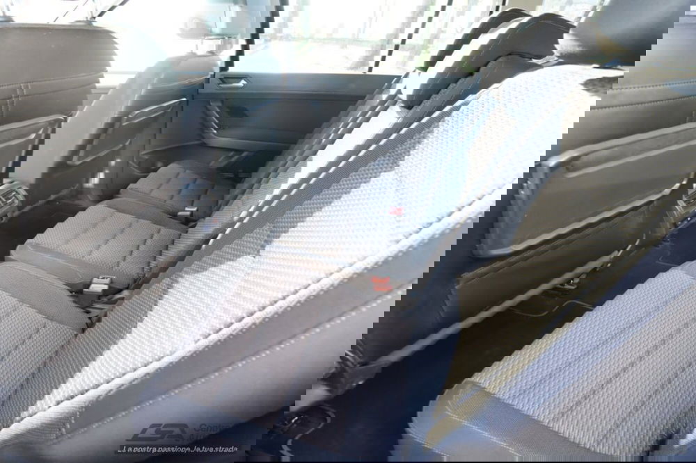 Volkswagen Touran usata a Bologna (11)